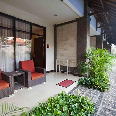 Ari Putri Hotel Sanur  Exterior photo