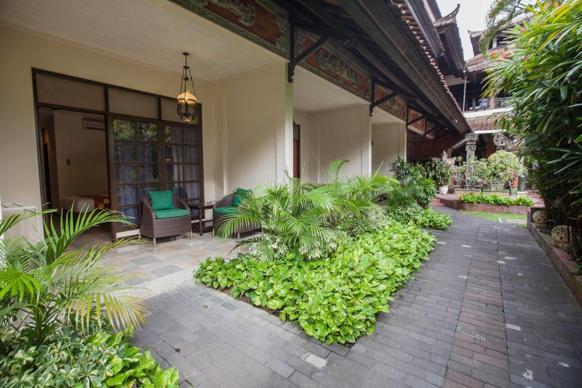 Ari Putri Hotel Sanur  Exterior photo