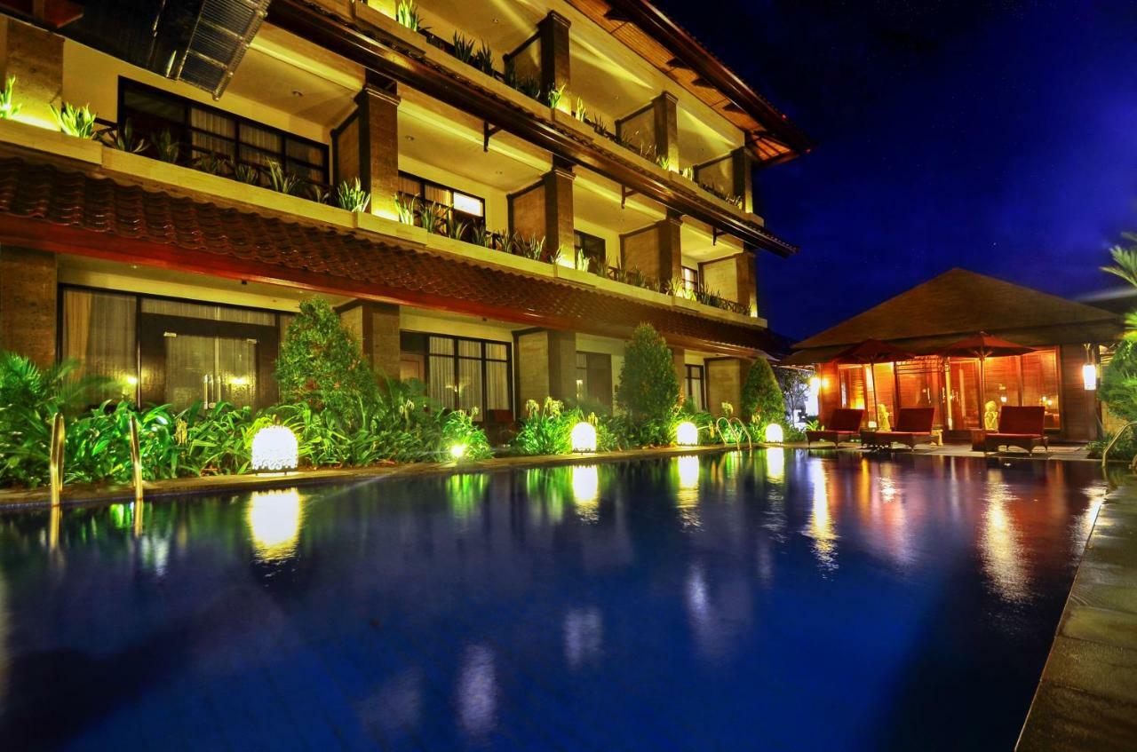 Ari Putri Hotel Sanur  Exterior photo